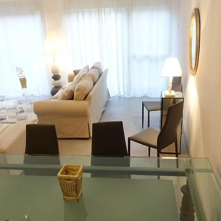 Apartament Au Coeur Des Lices *** Centre Historique Awinion Zewnętrze zdjęcie