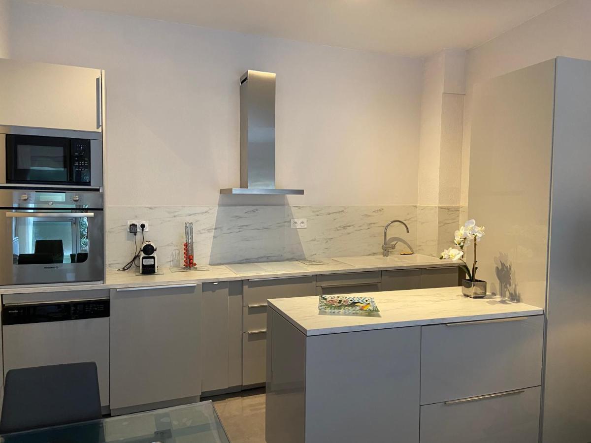 Apartament Au Coeur Des Lices *** Centre Historique Awinion Zewnętrze zdjęcie
