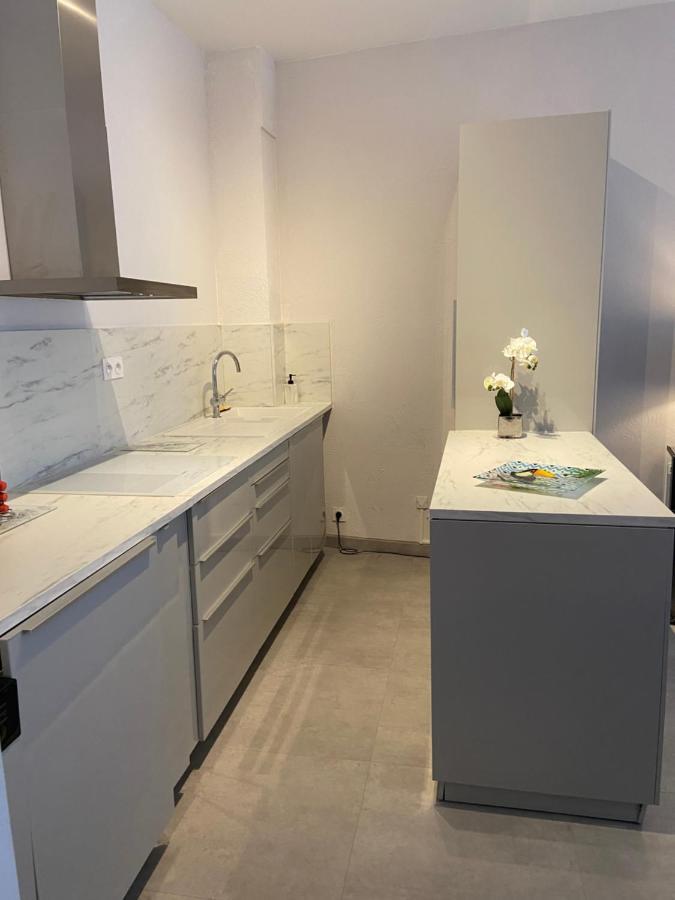 Apartament Au Coeur Des Lices *** Centre Historique Awinion Zewnętrze zdjęcie