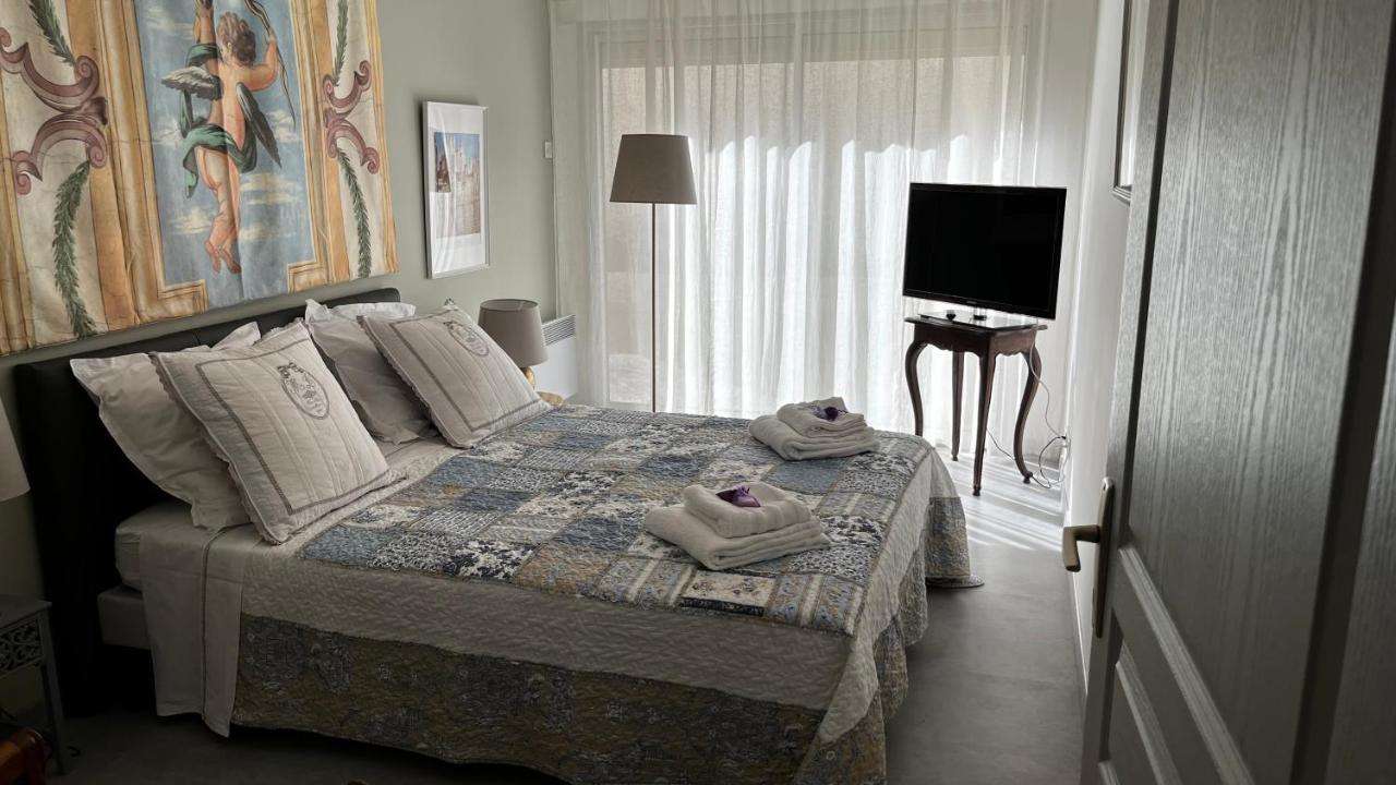 Apartament Au Coeur Des Lices *** Centre Historique Awinion Zewnętrze zdjęcie