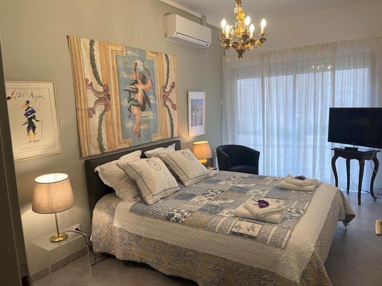 Apartament Au Coeur Des Lices *** Centre Historique Awinion Zewnętrze zdjęcie