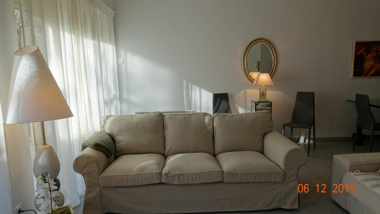Apartament Au Coeur Des Lices *** Centre Historique Awinion Zewnętrze zdjęcie